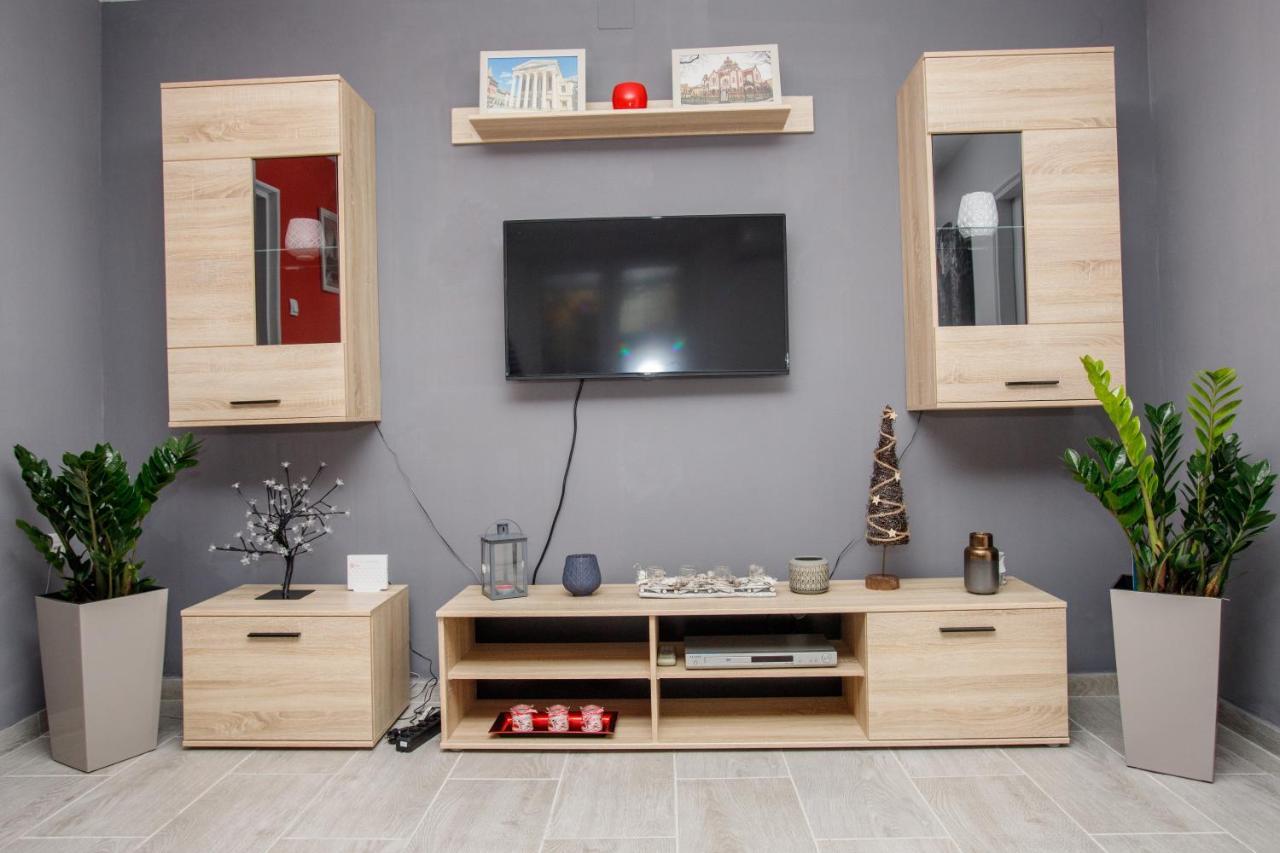 7 Days Premium Apartment Суботица Екстериор снимка